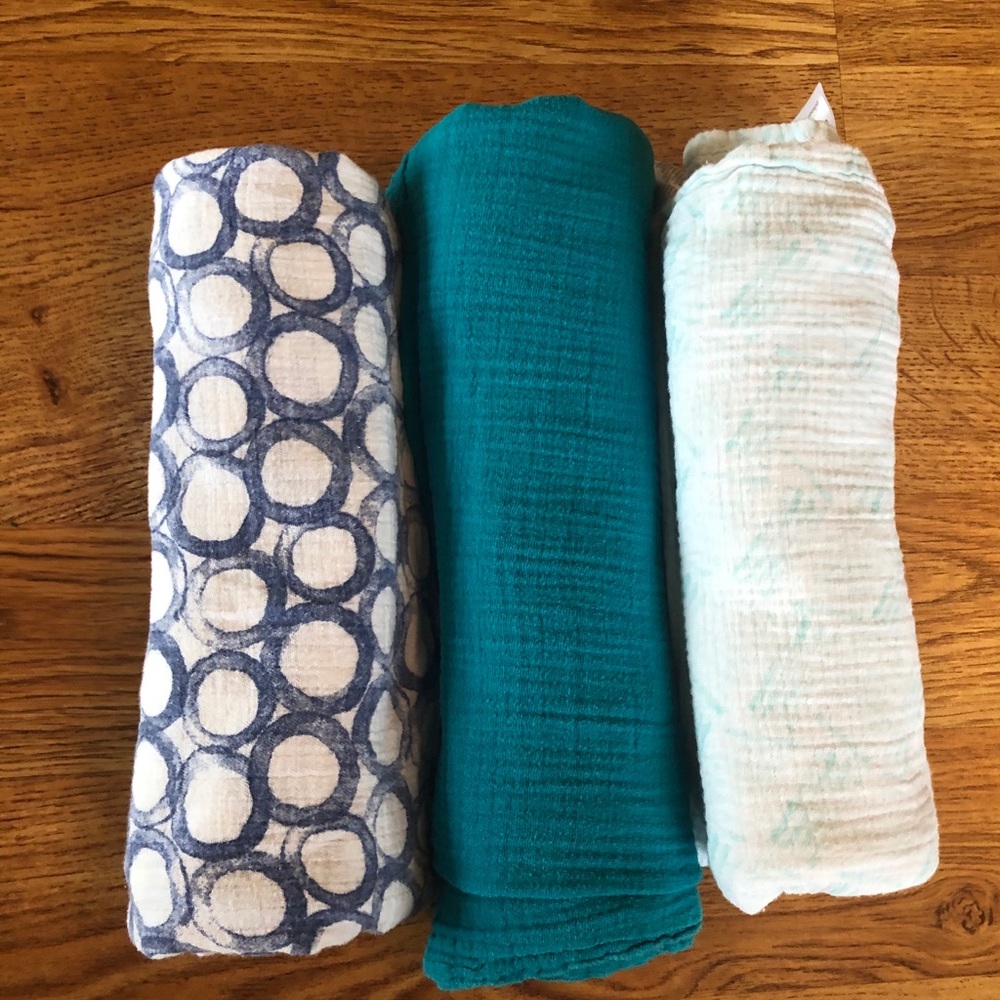 Aden + Anais swaddle blanket bundle